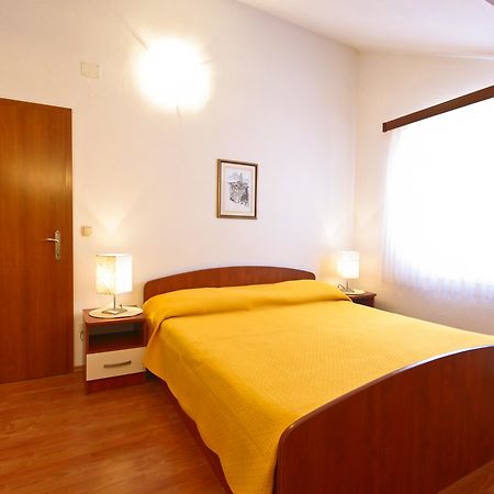Villa Midea Supetar Luaran gambar